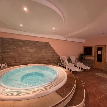 Garda Wellness Apartmanhaz Heviz Luaran gambar