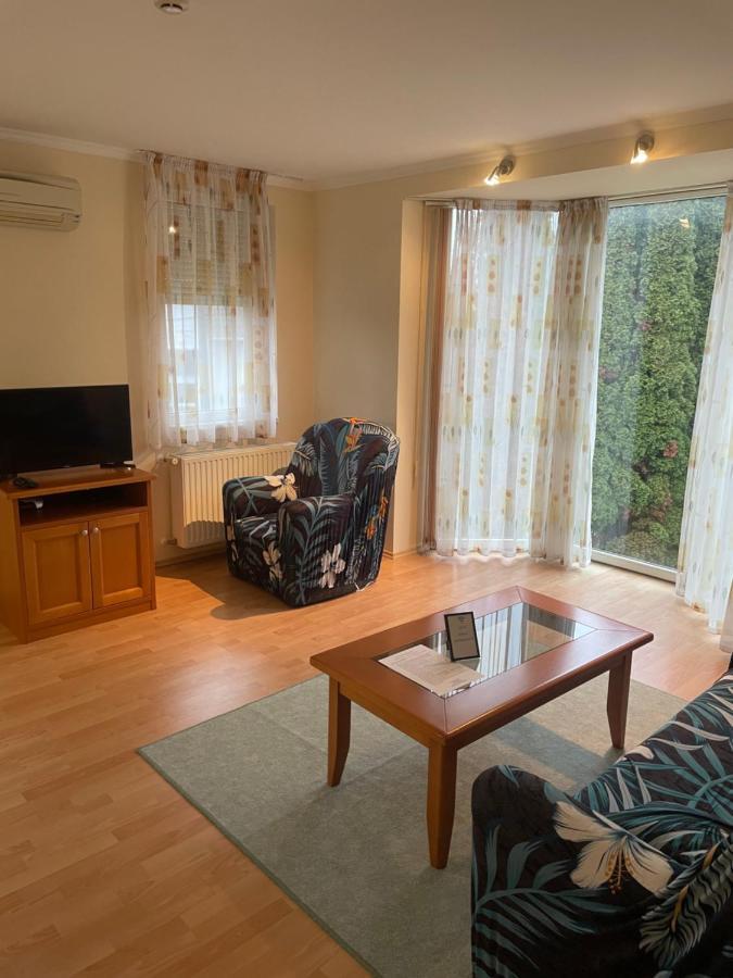 Garda Wellness Apartmanhaz Heviz Luaran gambar