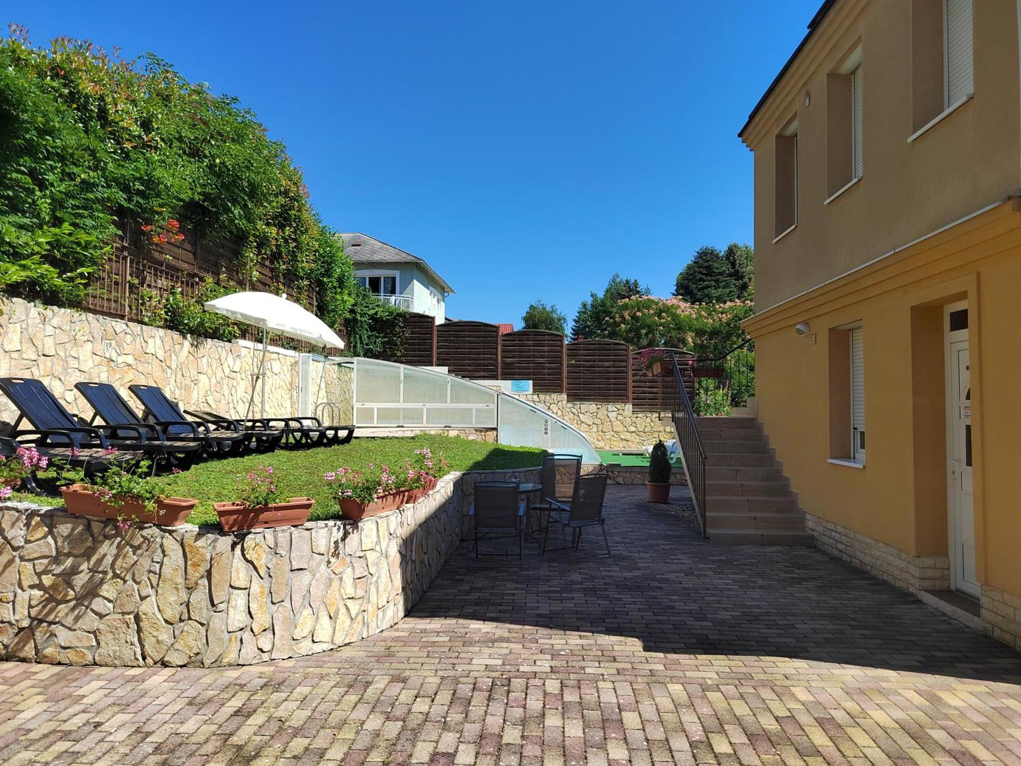 Garda Wellness Apartmanhaz Heviz Luaran gambar